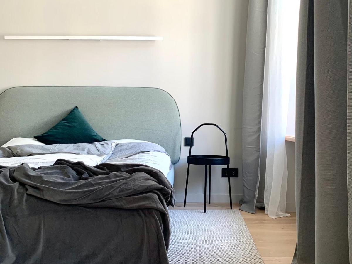Stylish New Apartment In Riga Old Town - City Centre, Self Check-In, Walkable To Major Attractions Kültér fotó