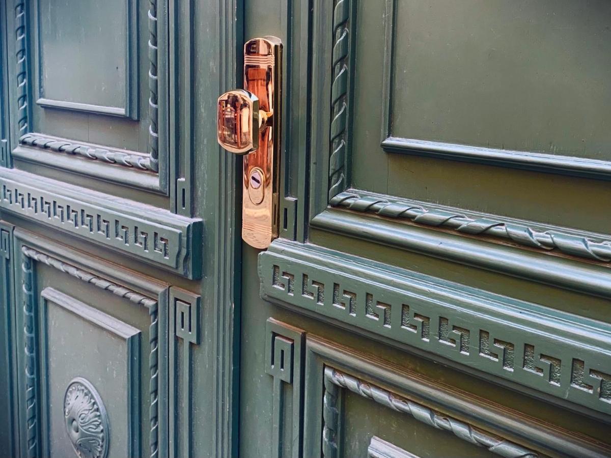 Stylish New Apartment In Riga Old Town - City Centre, Self Check-In, Walkable To Major Attractions Kültér fotó