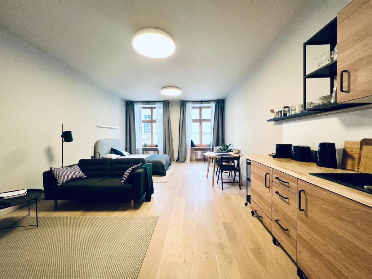 Stylish New Apartment In Riga Old Town - City Centre, Self Check-In, Walkable To Major Attractions Kültér fotó